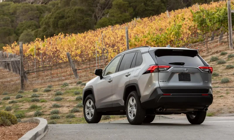 Новый Toyota rav4 2020