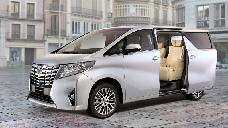 Toyota Prius Plus
