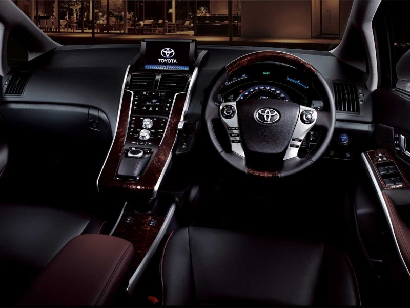 Toyota Sai 2019