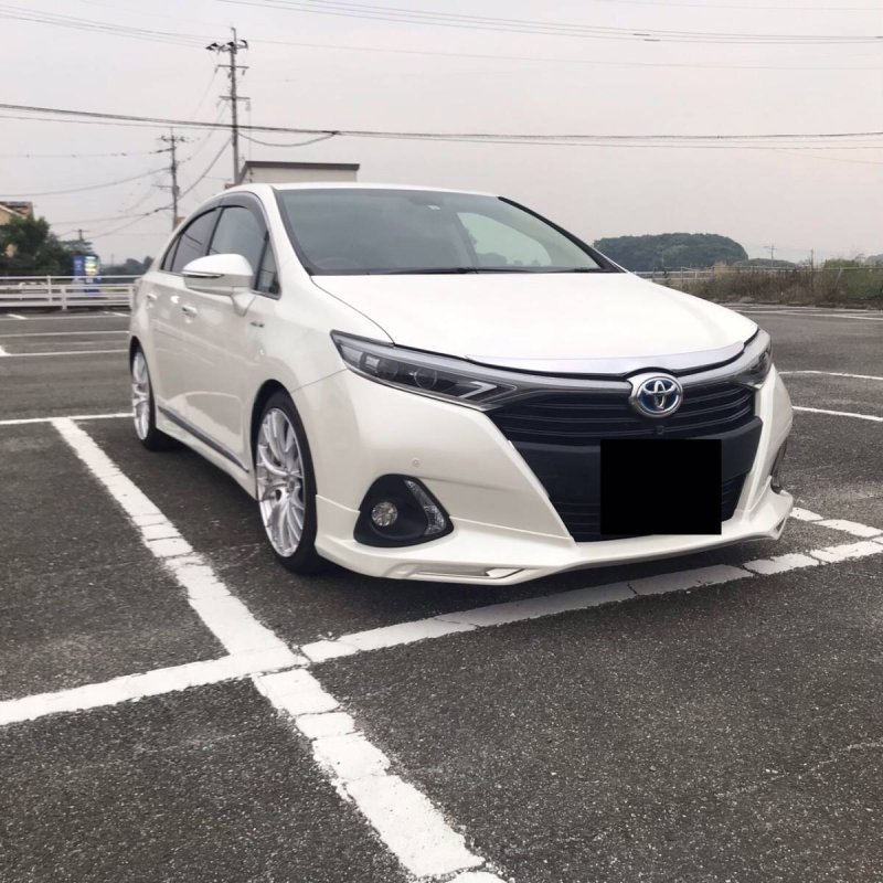 Toyota Sai салон