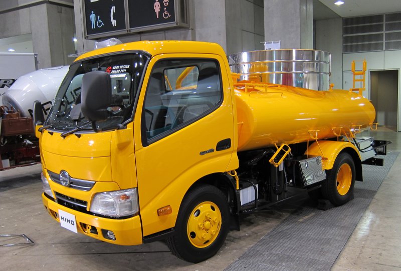 Hino Dutro Hino 500