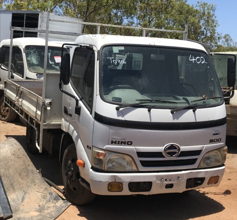 Hino 300 Dutro