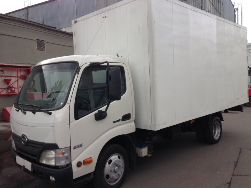 Hino 300 Dutro