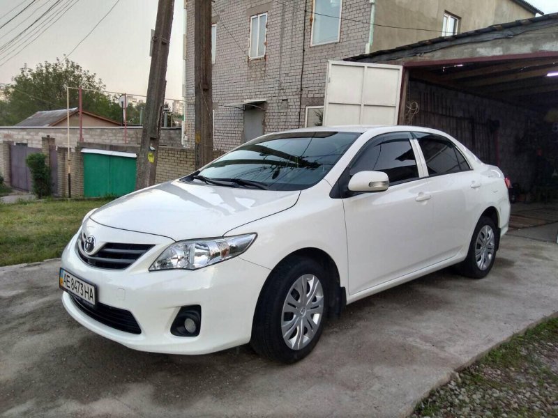Toyota Corolla седан