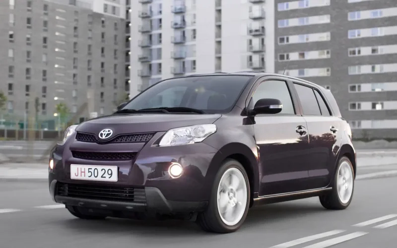 Гибридный Toyota Yaris