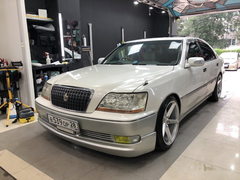 Тойота Краун Majesta s170