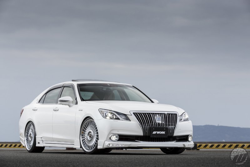 Toyota Crown Majesta 2010