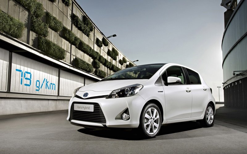 Toyota Sienna 4