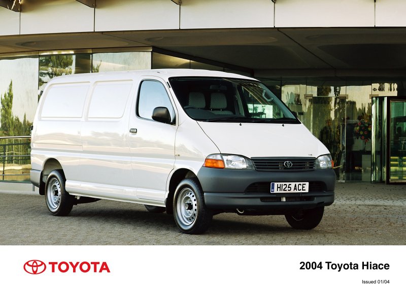 Тойота минивэн Hiace 2020