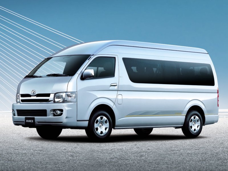 Тойота Hiace 2021