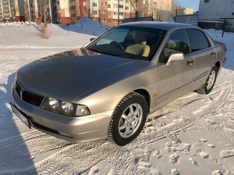 Митсубиси Диамант 1999