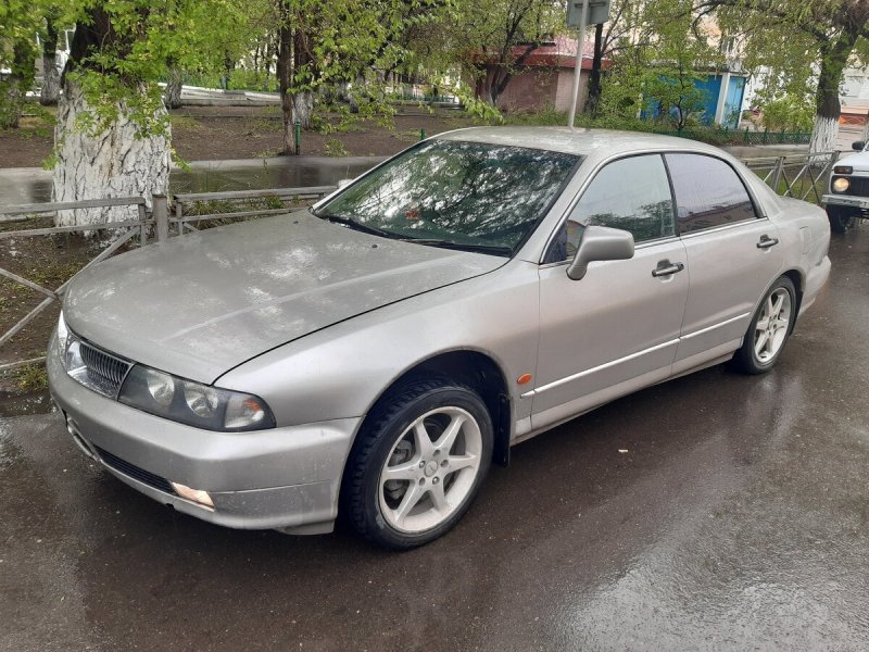 Митсубиси Диамант 2004