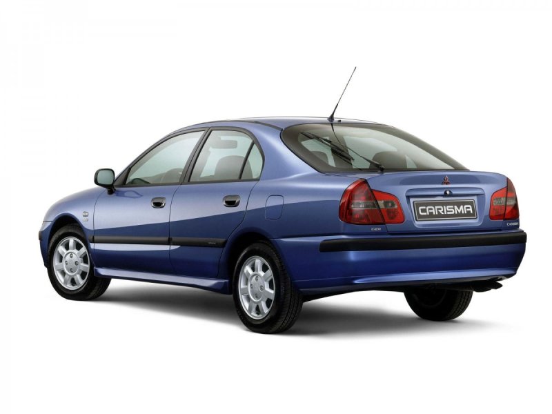 Mitsubishi Carisma 2000 хэтчбек