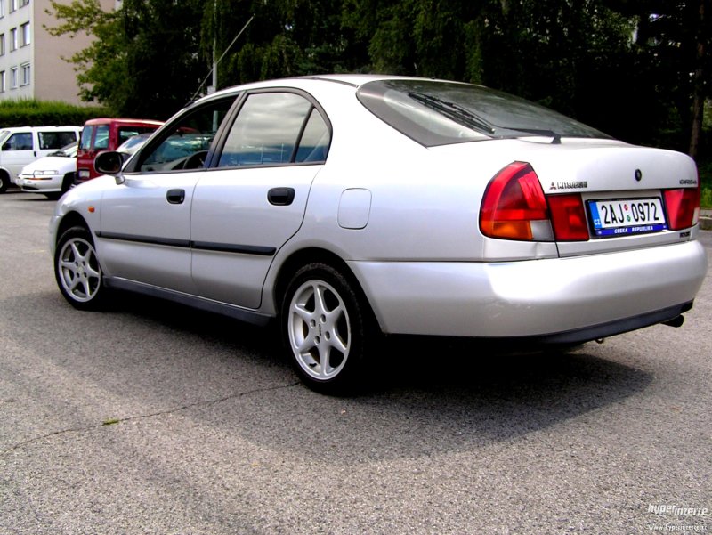 Митсубиси Carisma