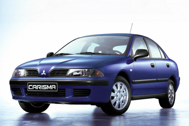 Мицубиси Каризма 2000