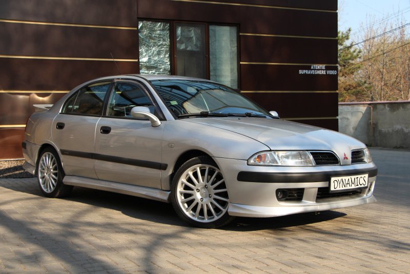Mitsubishi Carisma Dynamics