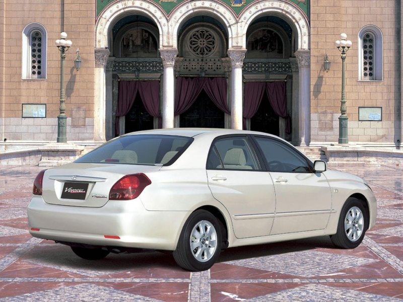 Toyota Verossa 2001-2004