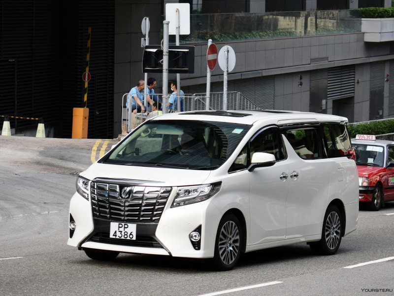 Toyota Alphard 2011