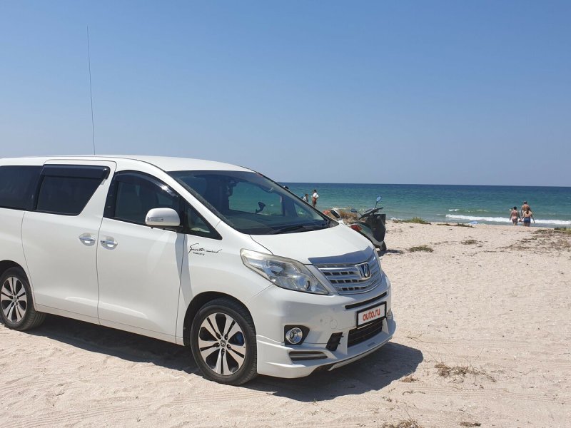 Toyota Alphard 2022
