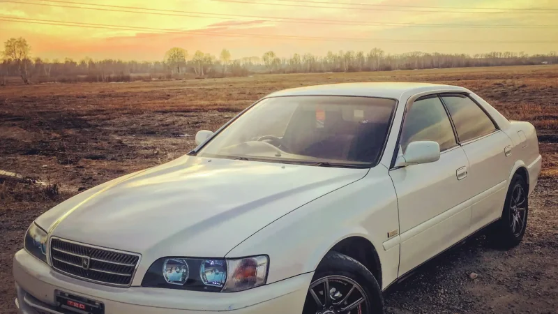 Toyota Chaser 90 stock