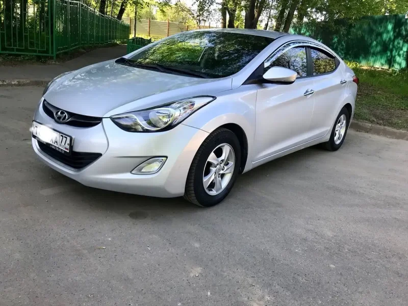 Avante Hyundai 2009 белый