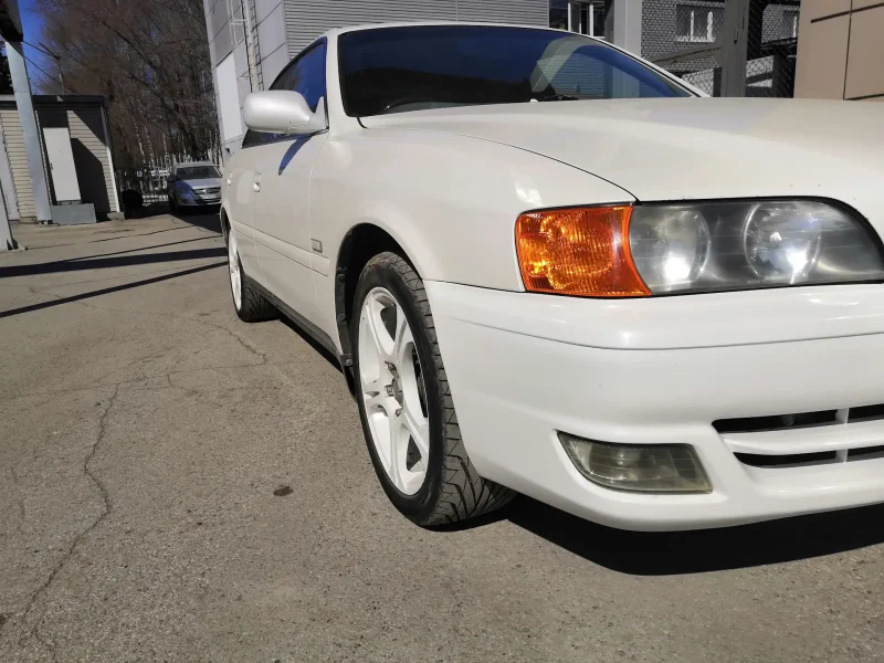 Toyota Chaser Avante