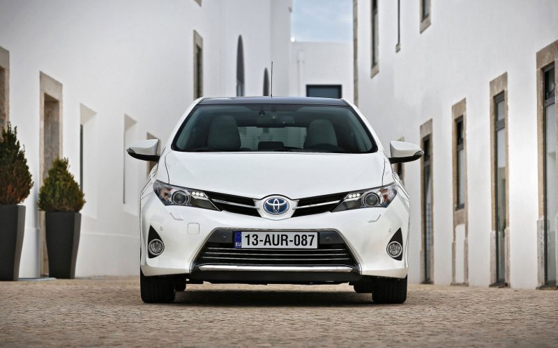 Toyota IQ. 4,3