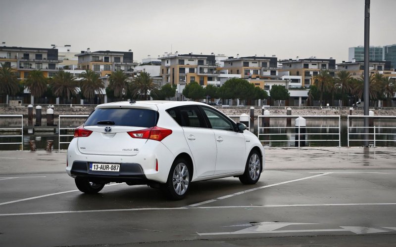 Toyota Auris 2012-2015