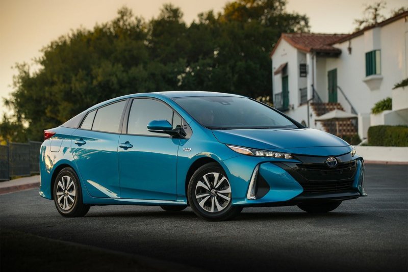 Toyota Prius Hybrid 2016
