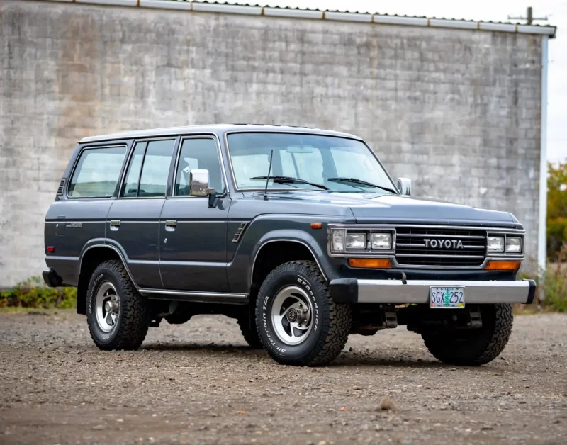 Toyota Land Cruiser 62