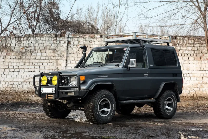 Тойота ленд Крузер 72