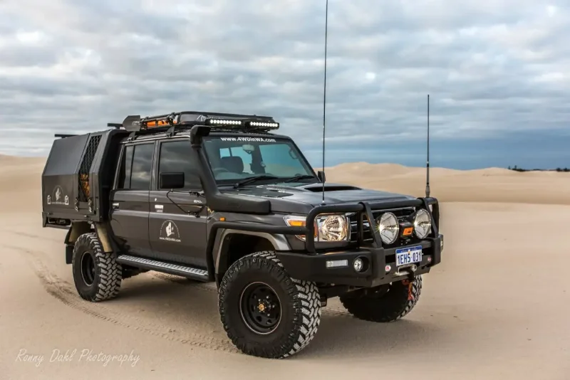 Toyota Land Cruiser 76 Pickup