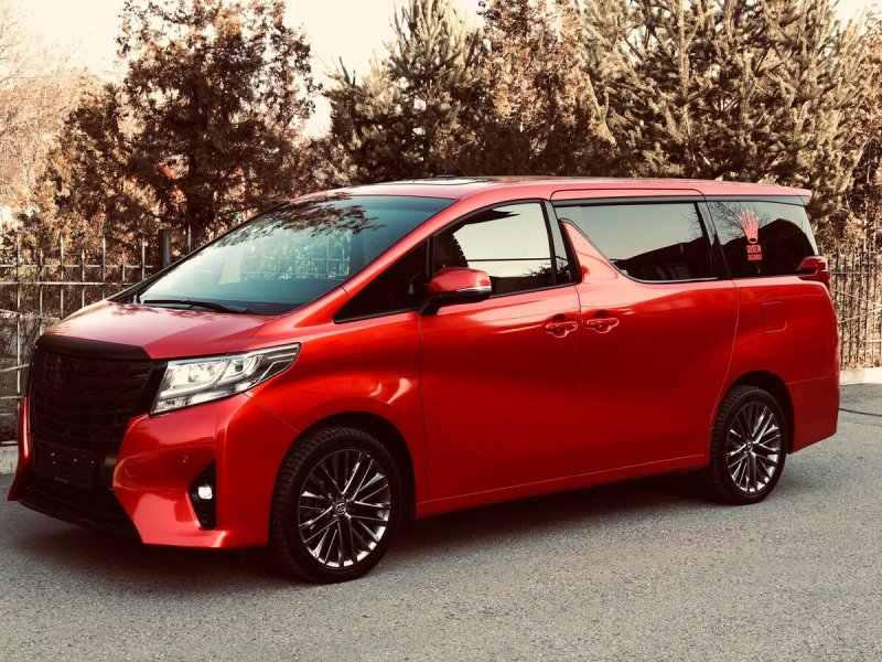 Toyota Alphard 520
