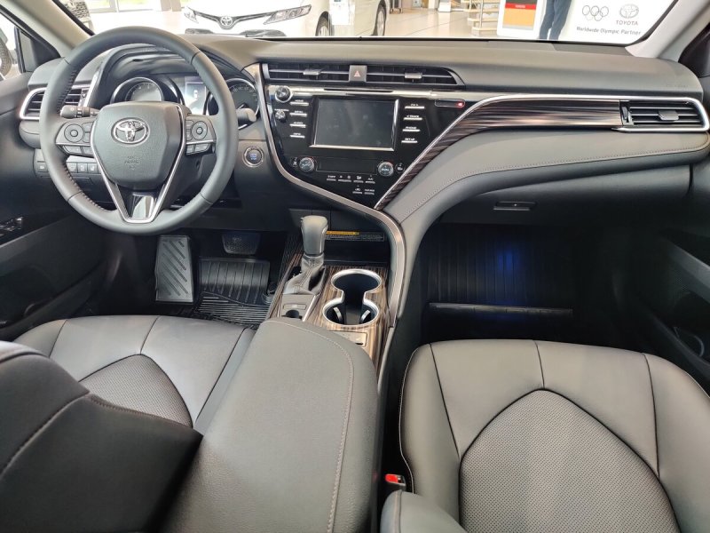 Toyota Camry Elegance Safety 2.5