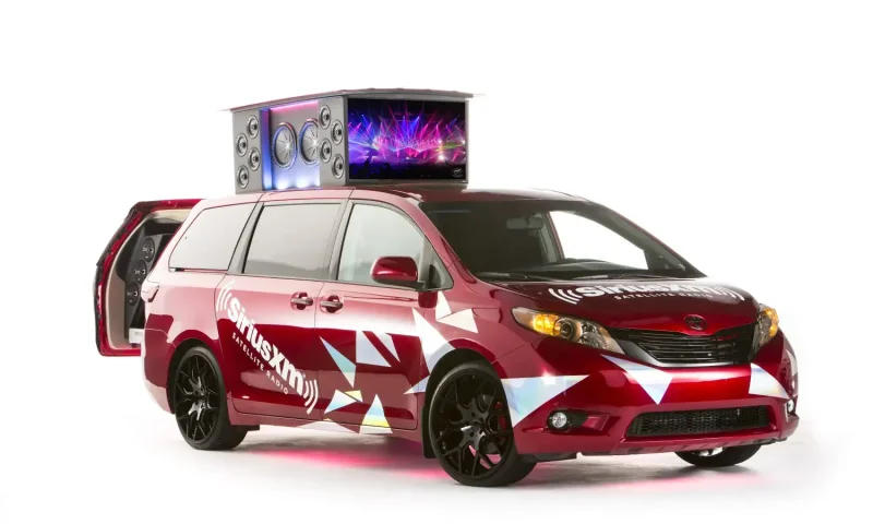 Минивэн West Coast Customs