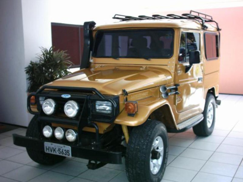 Тойота fj40 беж