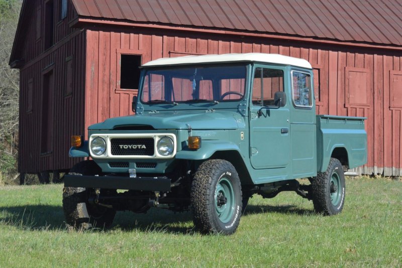 Toyota Bandeirante 1957.