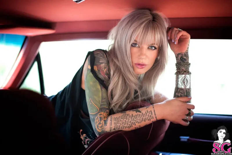 Suicidegirls Narumi