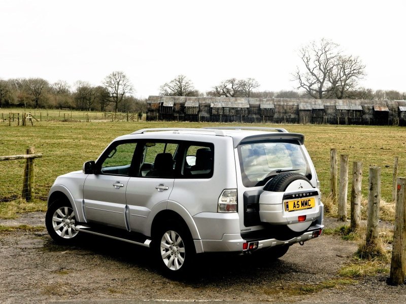 Mitsubishi Pajero 2014