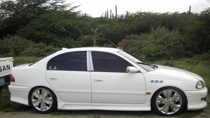 Toyota Corona белая тюнинг