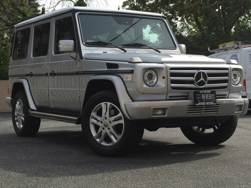 Toyota Land Cruiser 200 vs Mercedes g-class