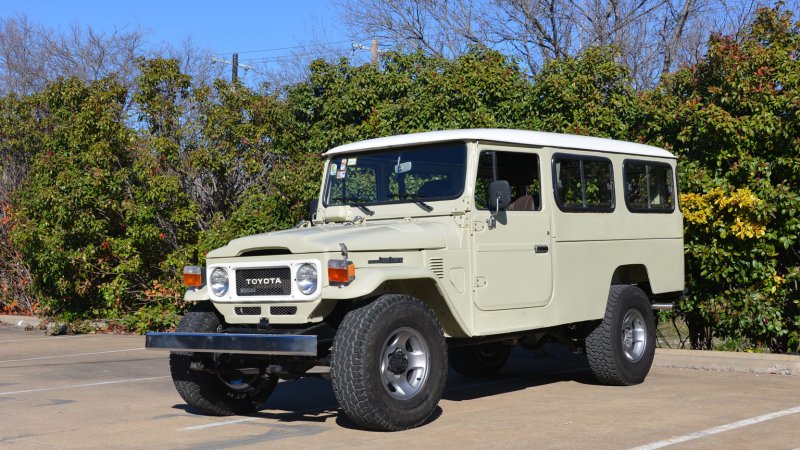 Toyota Land Cruiser Troop Carrier