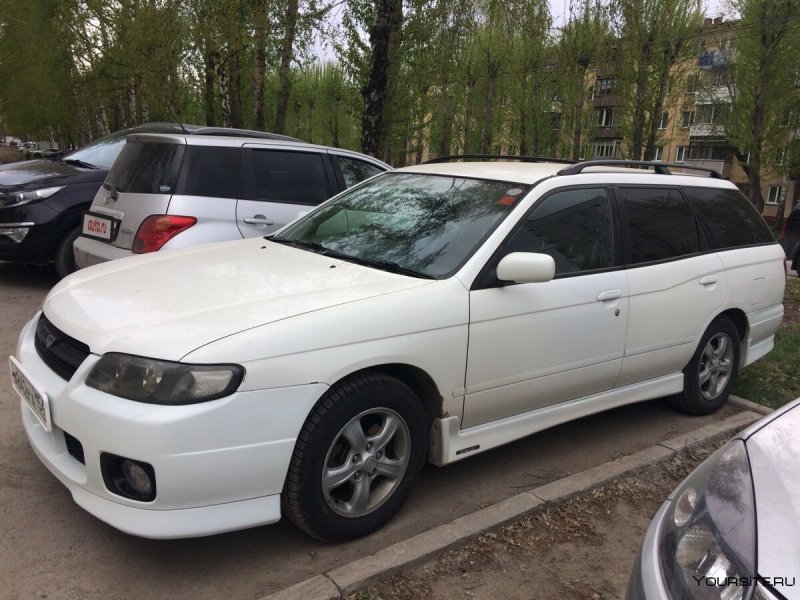 Nissan Avenir 2.0