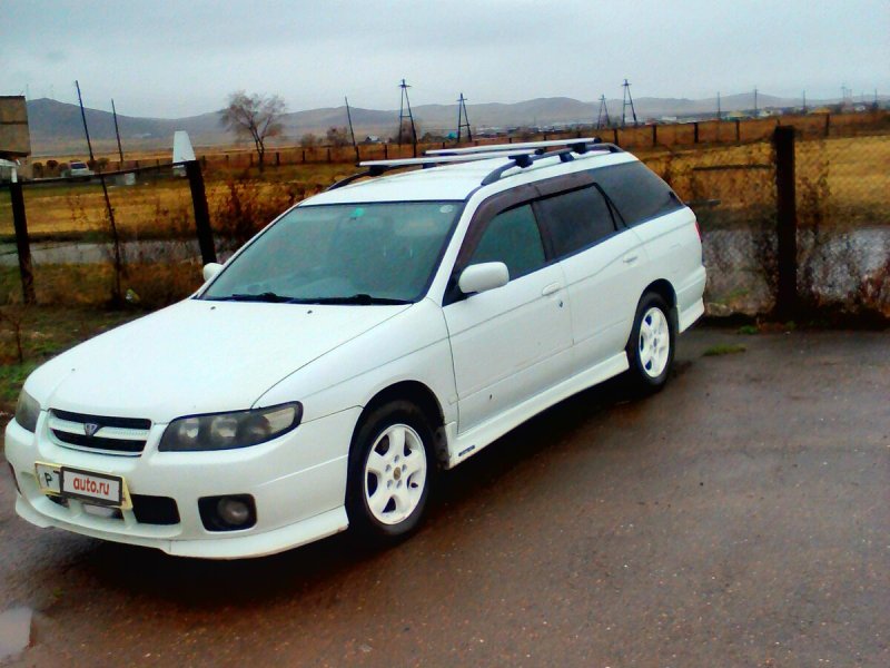 Ниссан Авенир 2002