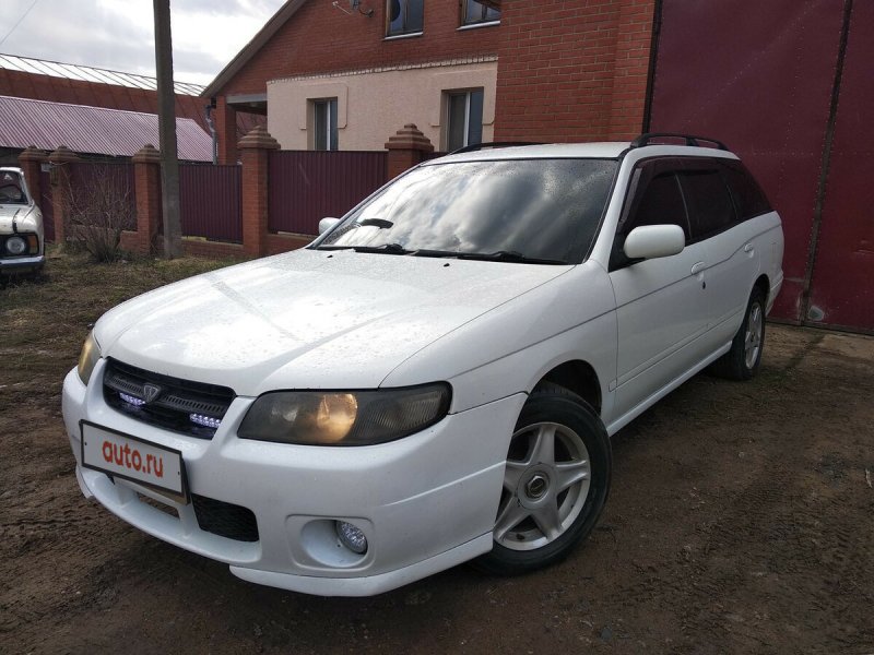 Nissan Avenir w11