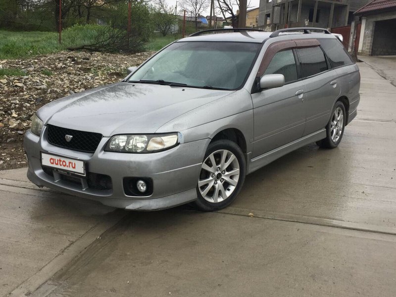Ниссан Авенир 2002 года
