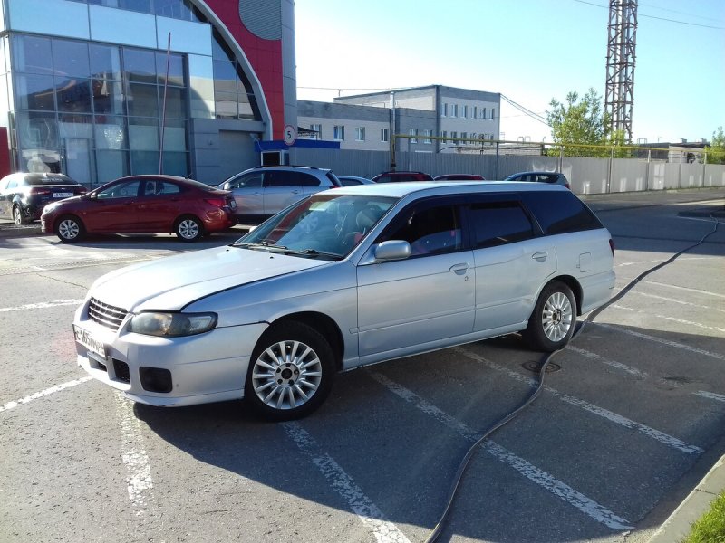 Ниссан Авенир 2004