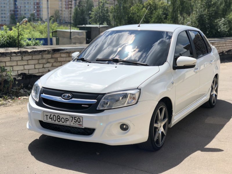 Тойота Грант 200
