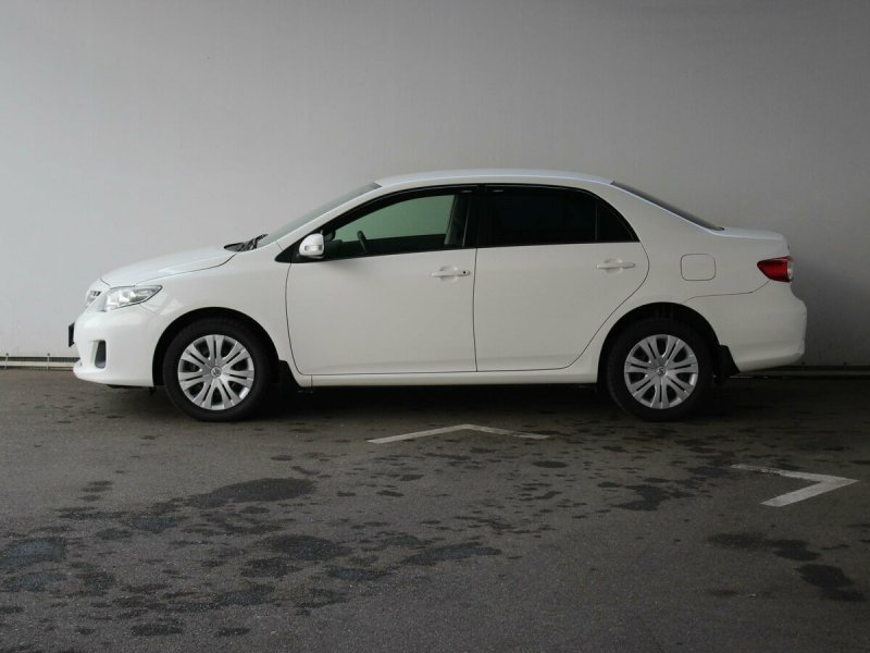 Lada Granta FL Drive Active белая