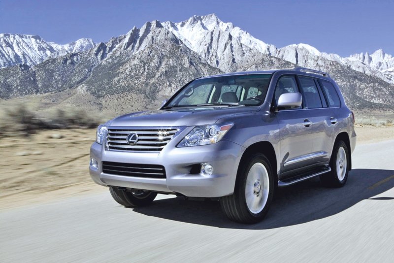 Внедорожник Lexus LX 570